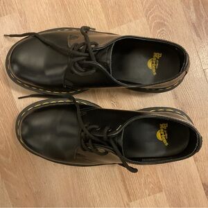 Dr. Martens - like new